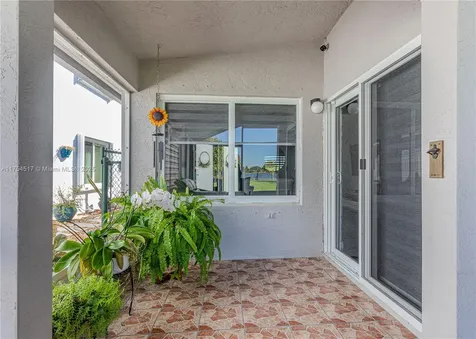 1628 NW 208th Way Pembroke Pines FL 33029