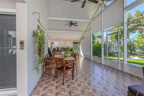 1628 NW 208th Way Pembroke Pines FL 33029