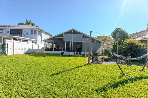 1628 NW 208th Way Pembroke Pines FL 33029