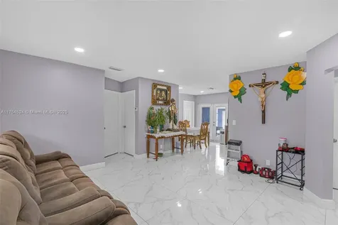 1801 NW 2nd Avenue Pompano Beach FL 33060