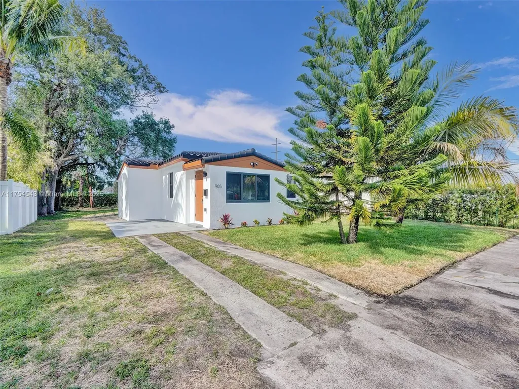 905 SW 22nd Street Fort Lauderdale FL 33315
