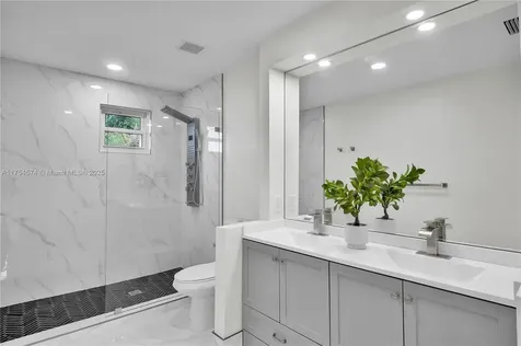 381 NW 207th Avenue Pembroke Pines FL 33029