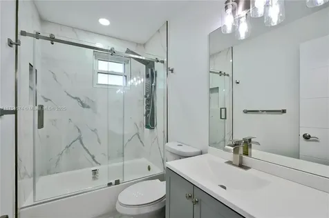 381 NW 207th Avenue Pembroke Pines FL 33029