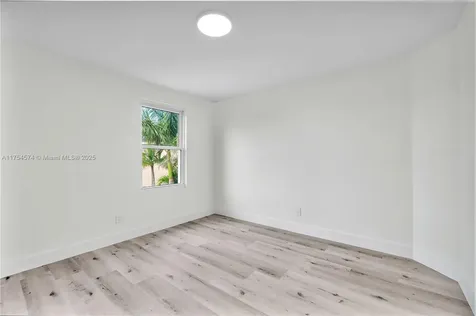381 NW 207th Avenue Pembroke Pines FL 33029