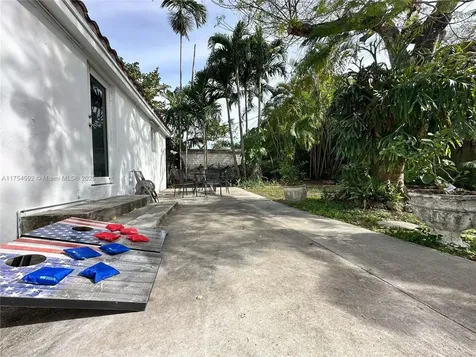 6750 SW 31st Street Miami FL 33155