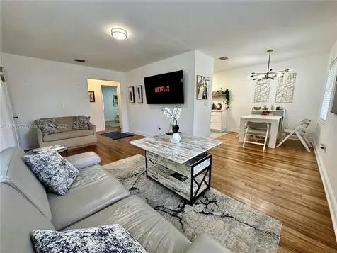6750 SW 31st Street Miami FL 33155