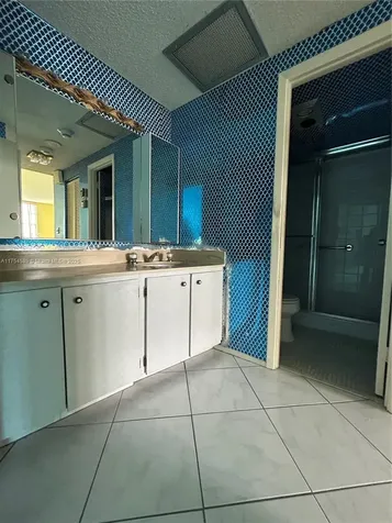 500 Bayview Drive Sunny Isles Beach FL 33160