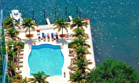 2101 Brickell Avenue Miami FL 33129