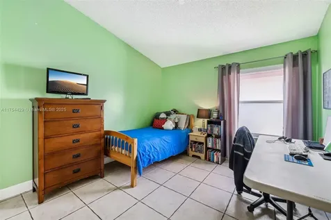 18025 SW 13th Street Pembroke Pines FL 33029