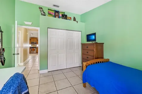 18025 SW 13th Street Pembroke Pines FL 33029