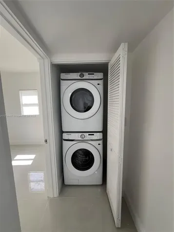 2654 NW 47th Street Miami FL 33142
