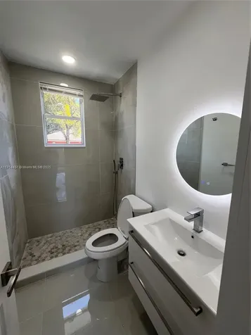 2654 NW 47th Street Miami FL 33142