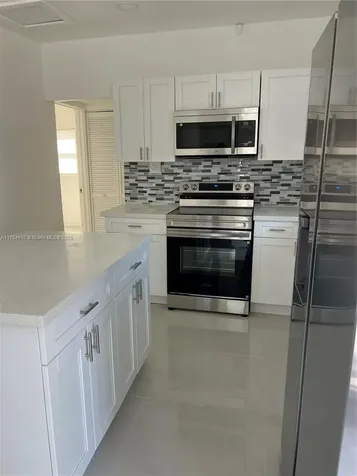 2654 NW 47th Street Miami FL 33142