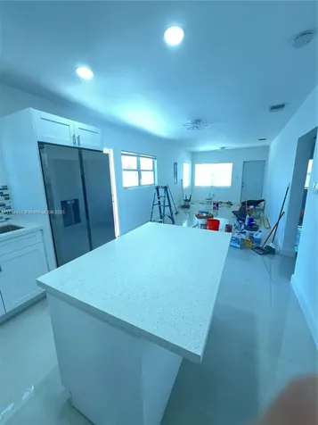 2654 NW 47th Street Miami FL 33142