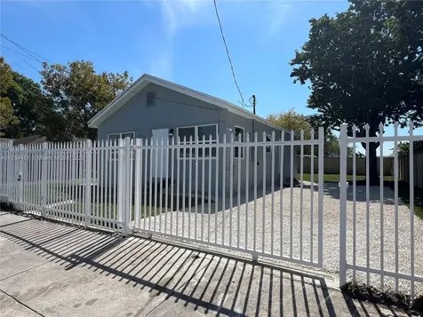 2654 NW 47th Street Miami FL 33142