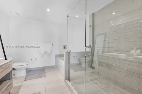 4010 S Ocean Drive Hollywood FL 33019
