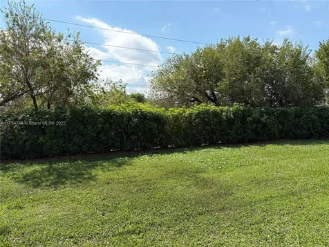 2580 SE 7th Place Homestead FL 33033