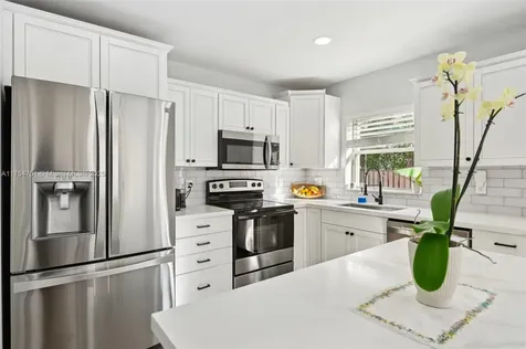 10898 NW 12th Drive Plantation FL 33322
