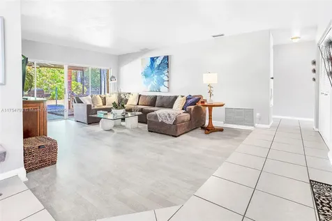 8865 SW 183rd Terrace Palmetto Bay FL 33157
