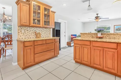 8865 SW 183rd Terrace Palmetto Bay FL 33157