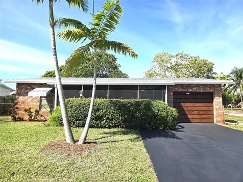 771 SW 67th Avenue North Lauderdale FL 33068