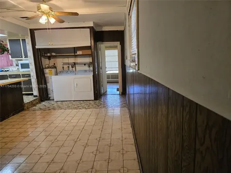 771 SW 67th Avenue North Lauderdale FL 33068