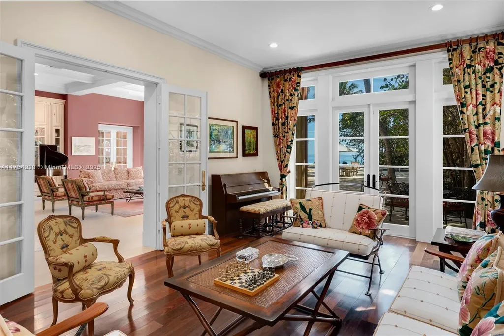 1091 Hillsboro Mile Hillsboro Beach FL 33062