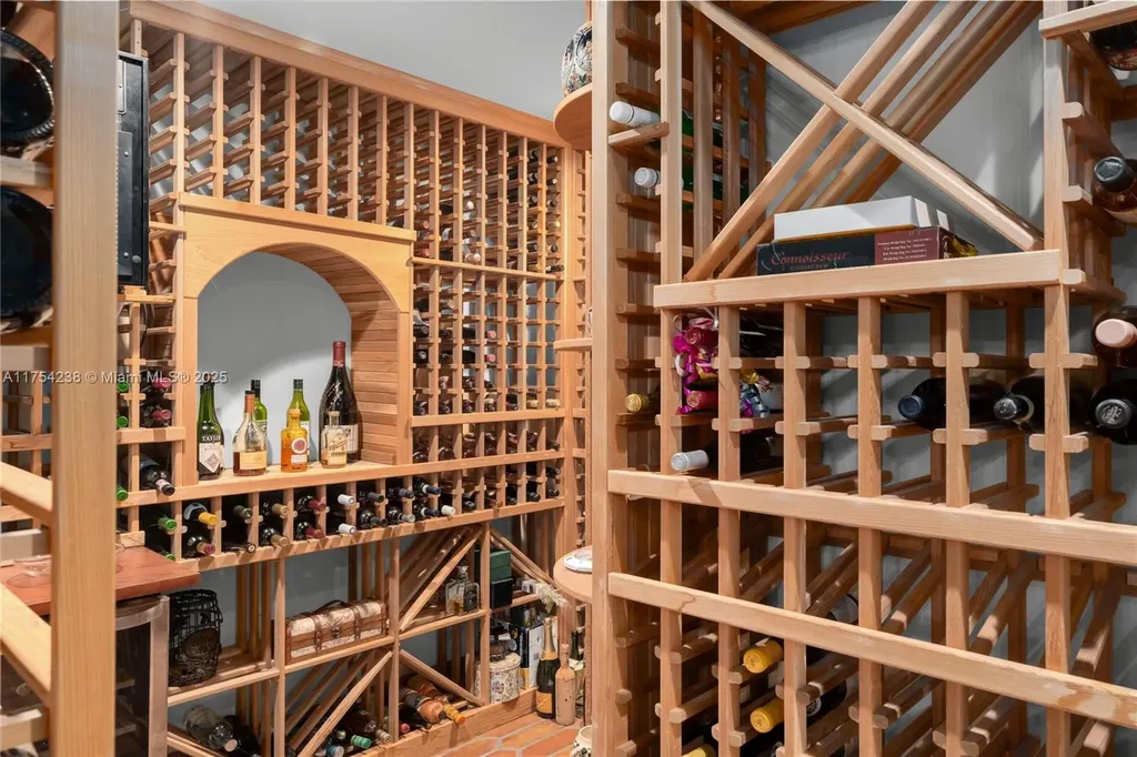 1091 Hillsboro Mile Hillsboro Beach FL 33062