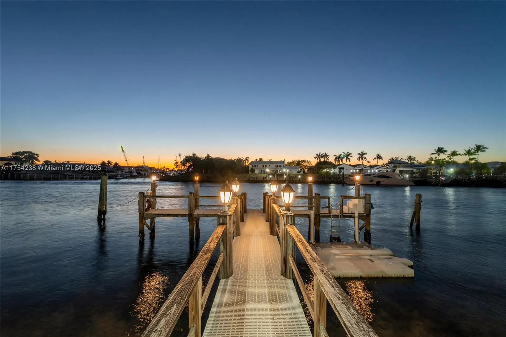 1091 Hillsboro Mile Hillsboro Beach FL 33062