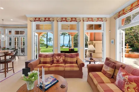 1091 Hillsboro Mile Pompano Beach FL 33062