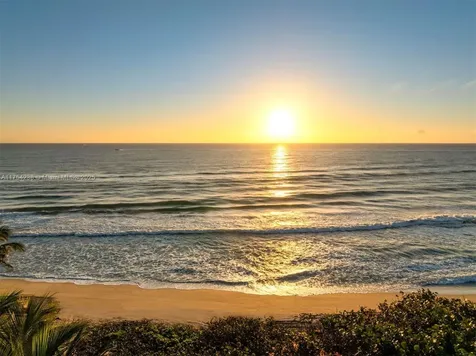 1091 Hillsboro Mile Pompano Beach FL 33062