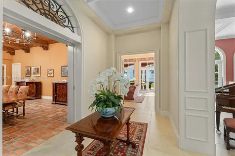 1091 Hillsboro Mile Pompano Beach FL 33062