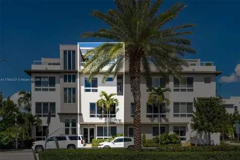 10563 NW 66th Street Doral FL 33178