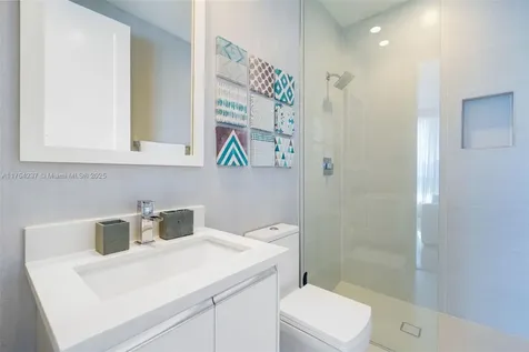 10563 NW 66th Street Doral FL 33178
