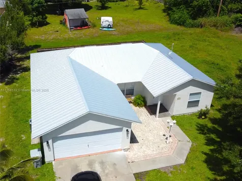720 2nd Place SW Vero Beach FL 32962