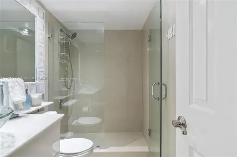 11030 S Lakeview Drive Pembroke Pines FL 33026
