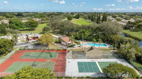 11030 S Lakeview Drive Pembroke Pines FL 33026