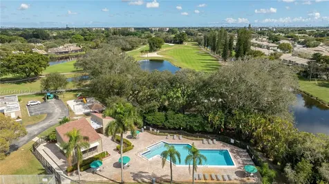 11030 S Lakeview Drive Pembroke Pines FL 33026