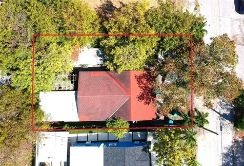 5 NW 60th Terrace Miami FL 33127