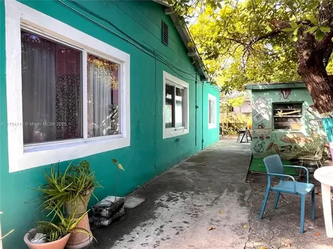 5 NW 60th Terrace Miami FL 33127