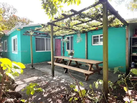 5 NW 60th Terrace Miami FL 33127