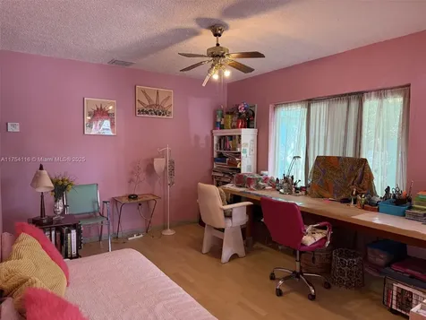 5 NW 60th Terrace Miami FL 33127