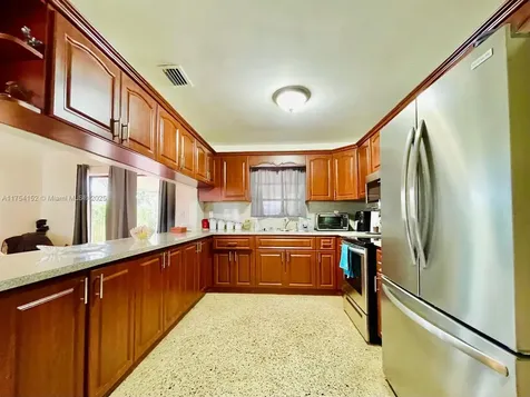 1220 NW 32nd Court Miami FL 33125