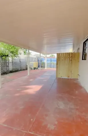 1220 NW 32nd Court Miami FL 33125