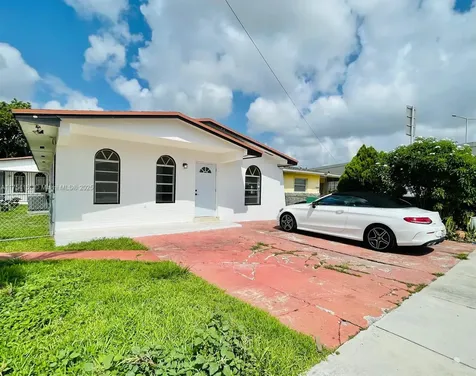 1220 NW 32nd Court Miami FL 33125