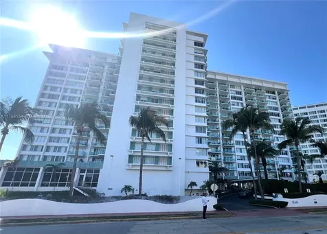 1000 West Avenue Miami Beach FL 33139