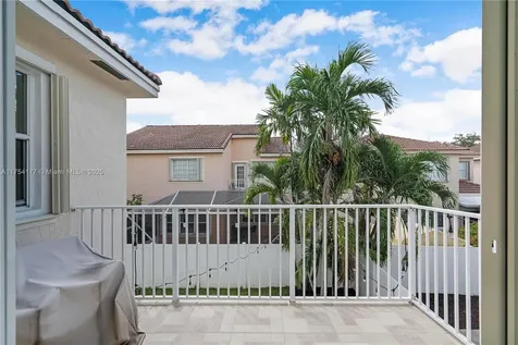 7546 NW 18th Drive Pembroke Pines FL 33024