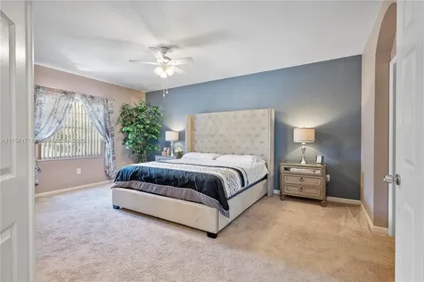 7546 NW 18th Drive Pembroke Pines FL 33024