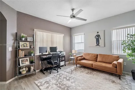 7546 NW 18th Drive Pembroke Pines FL 33024