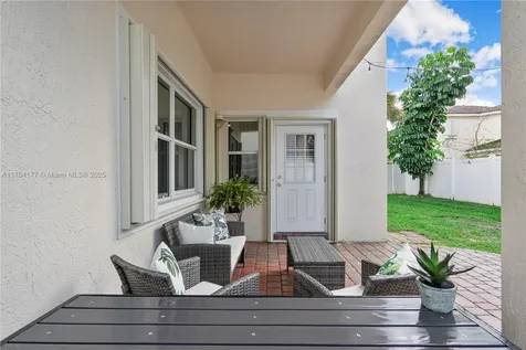 7546 NW 18th Drive Pembroke Pines FL 33024
